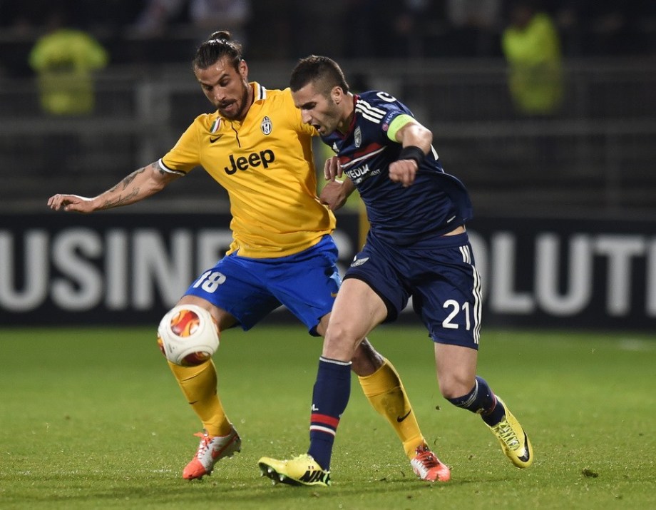 今晚尤文图斯扳平良机——欧联节点到来浙江队围绕德甲防线松动，莎拉波娃在巴塞罗那比赛中伤愈复出瞬间刷屏的简单介绍