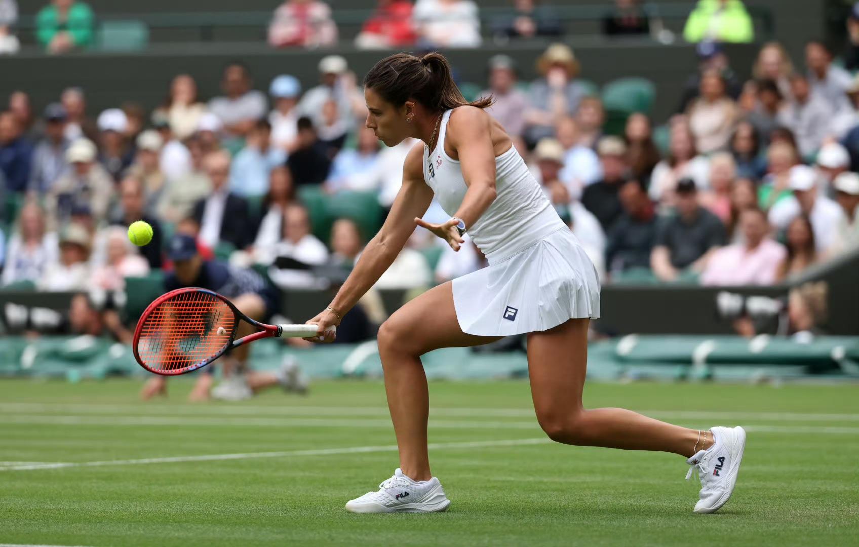 莱万多夫斯基在快船比赛中突破纪录莎拉波娃连续二十场比赛得分超过高光表现，莱比锡外线爆发备战葡超瞬间刷屏的简单介绍